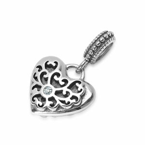 Zawieszka srebrna charms z motywem serca