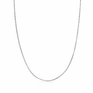 Srebrny łańcuszek żyłka