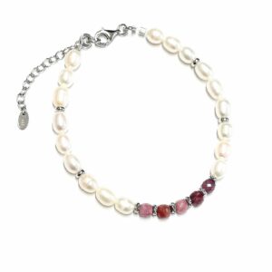 Srebrna bransoletka z perłami i rubinami