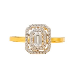 Złoty pierścionek z cyrkoniami