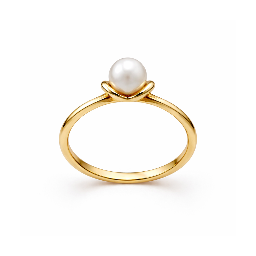 Złoty pierścionek z perłą