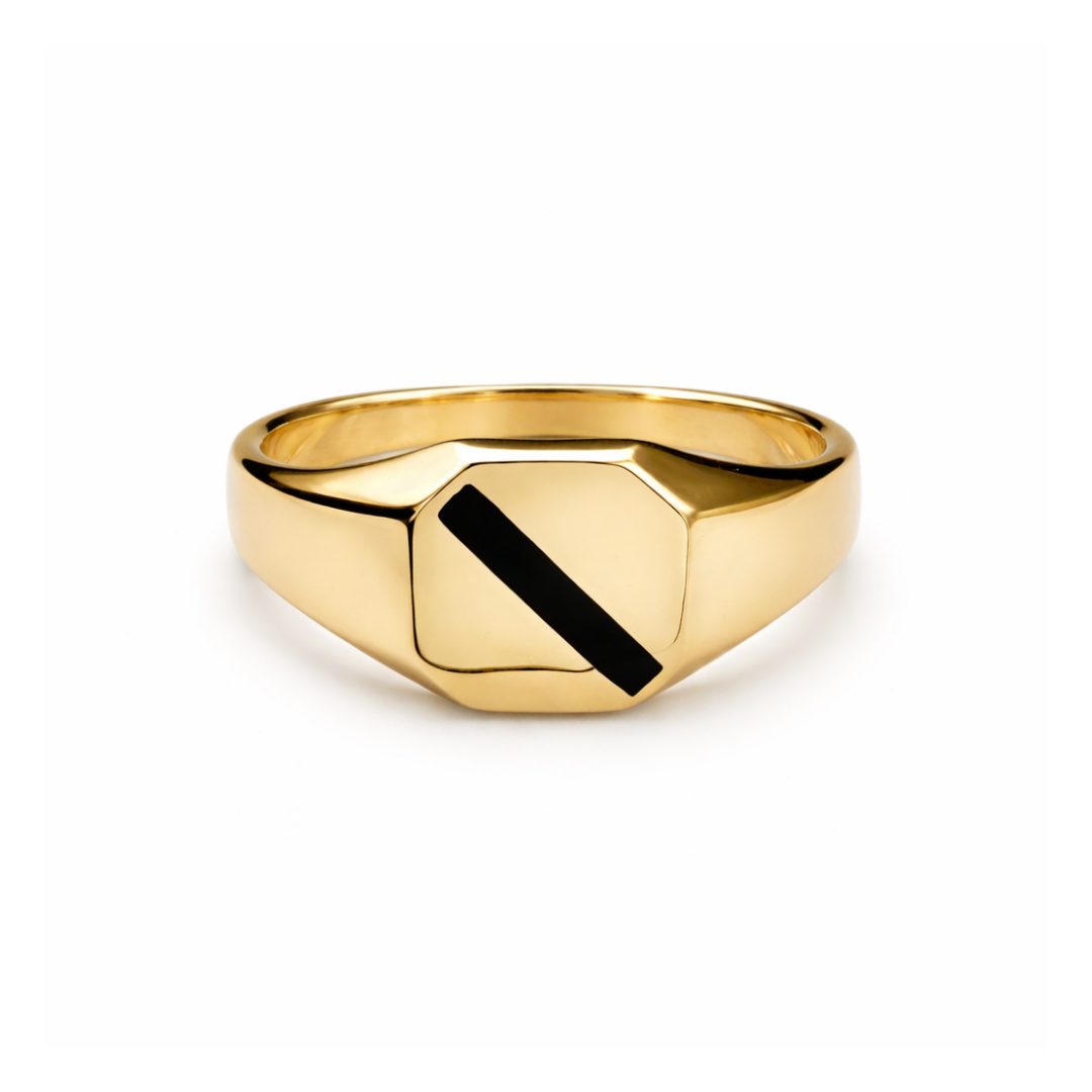 Złoty sygnet z emalią